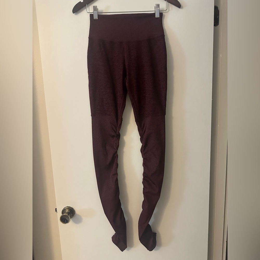 Alo Yoga Goddess Ruched Burgundy Leggings Womens Size S - Picture 6 of 7